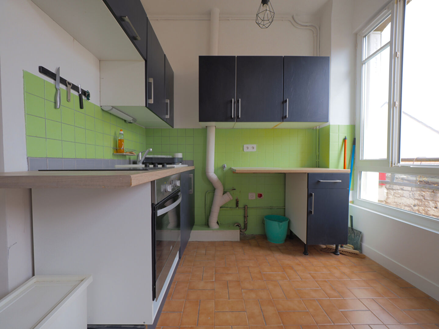 APPARTEMENT 2/3 PIECES - BAGNOLET