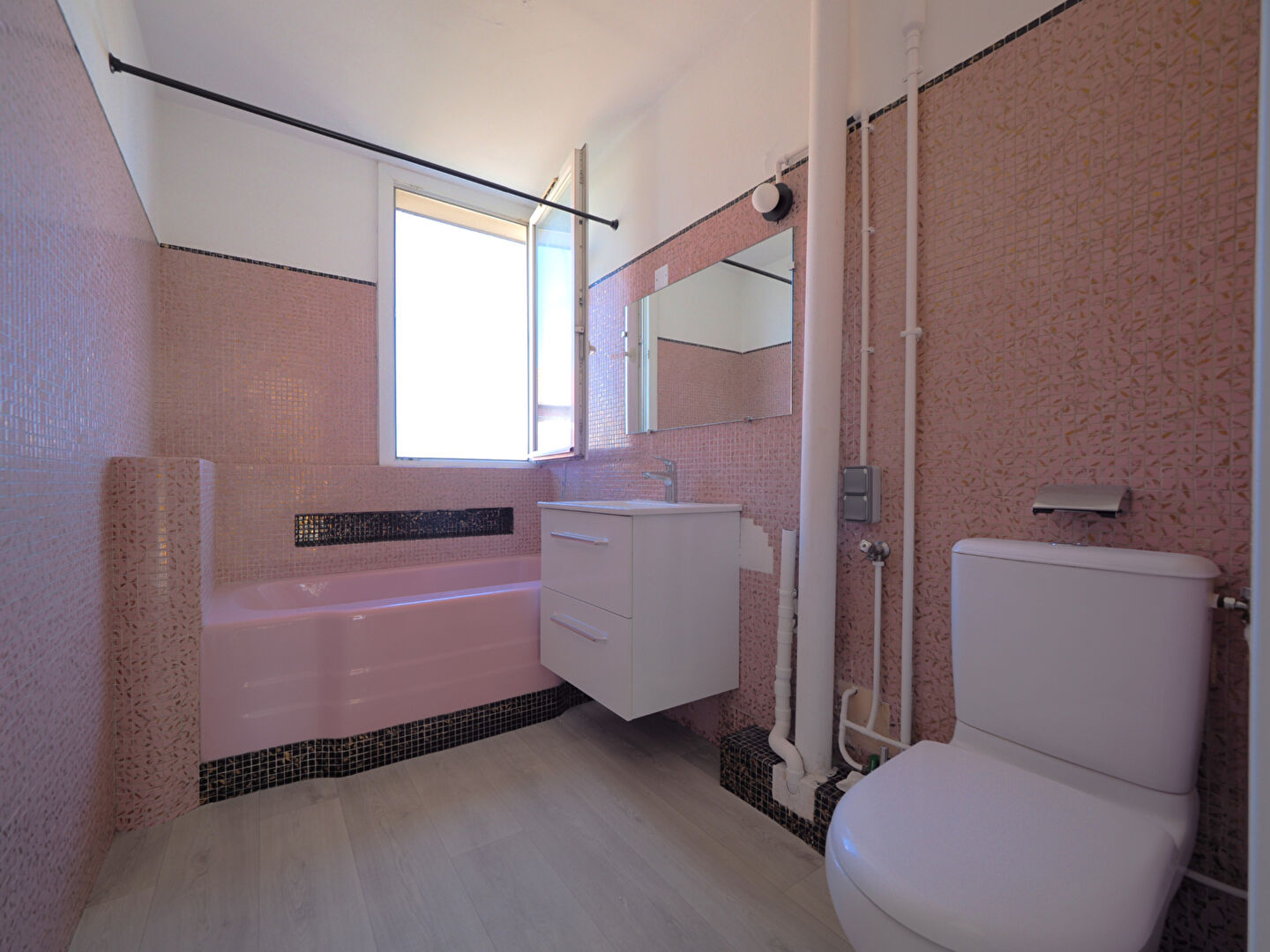 Appartement Romainville 2 pièces 40 m2 Métro Carnot