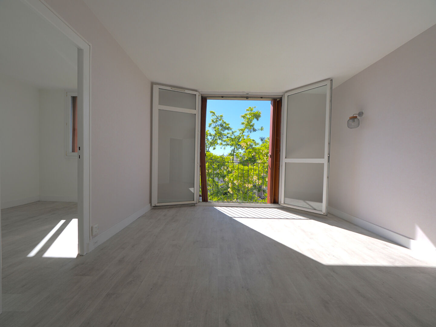 Appartement Romainville 2 pièces 40 m2 Métro Carnot