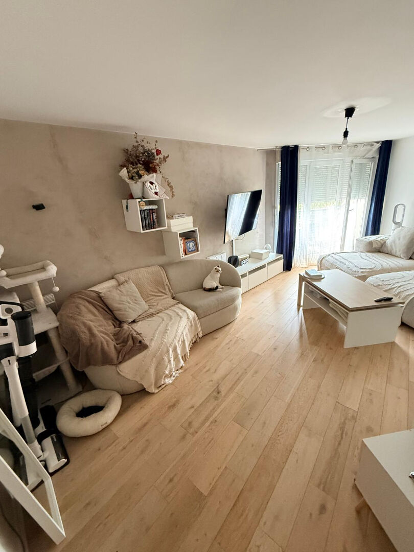 Appartement Pavillons Sous Bois 3 pièce(s) 60.72 m2