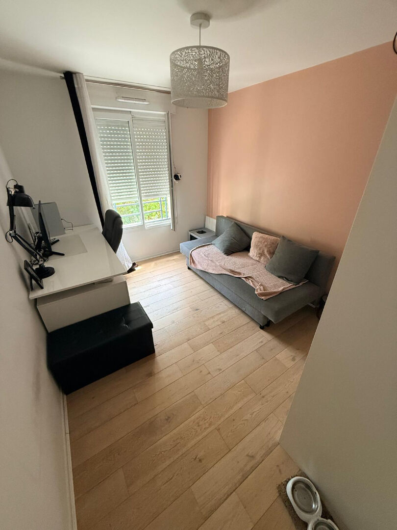 Appartement Pavillons Sous Bois 3 pièce(s) 60.72 m2