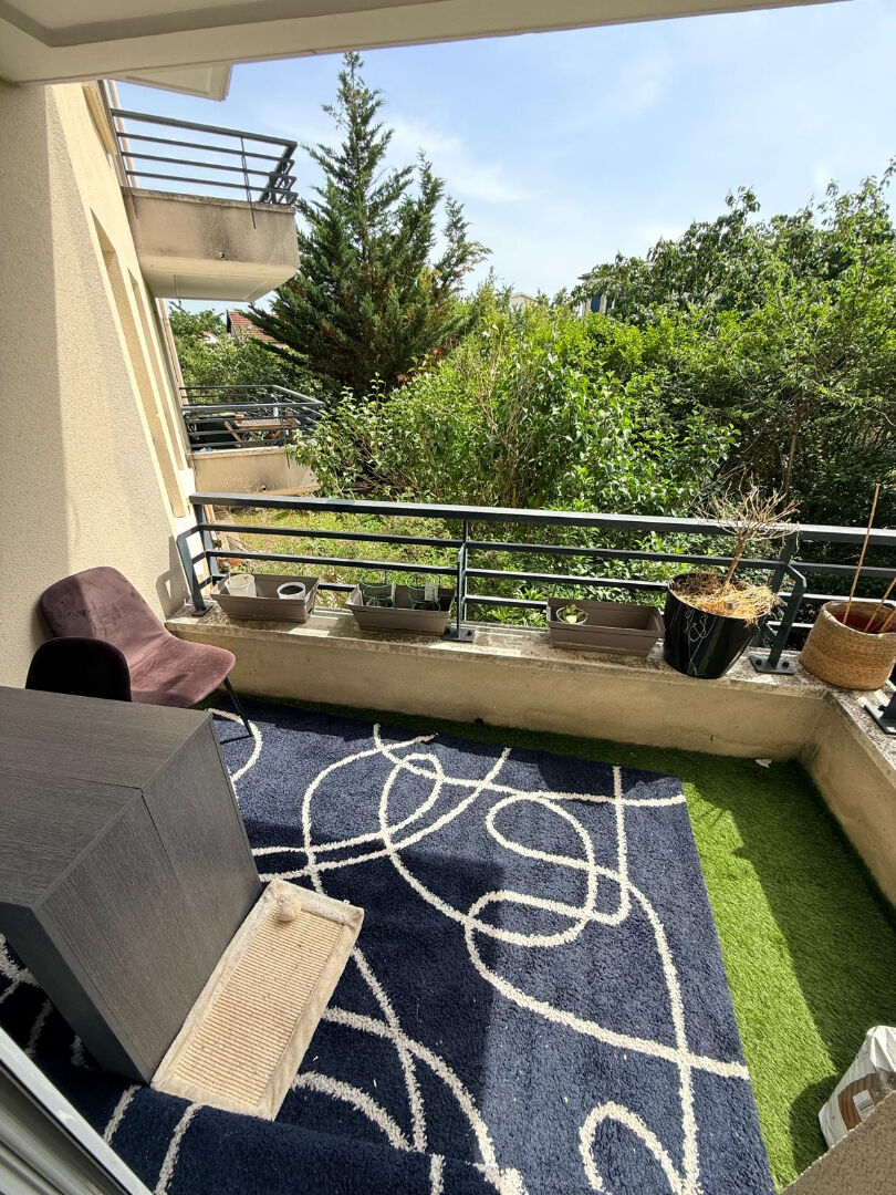Appartement Pavillons Sous Bois 3 pièce(s) 60.72 m2