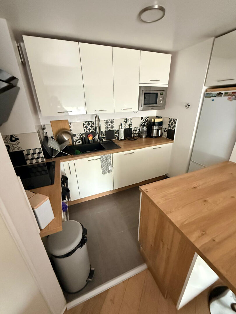 Appartement Pavillons Sous Bois 3 pièce(s) 60.72 m2