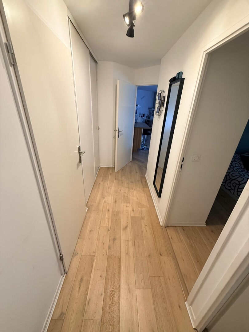 Appartement Pavillons Sous Bois 3 pièce(s) 60.72 m2