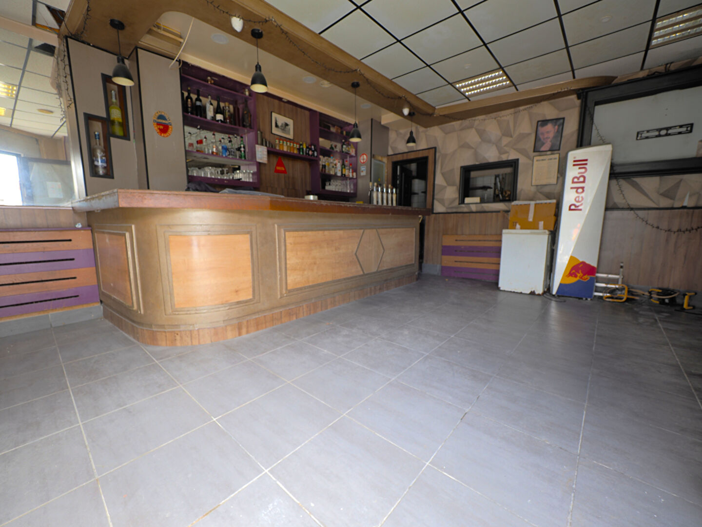 EN EXCLUSIVITÉ - Local commercial avec extraction à Romainville