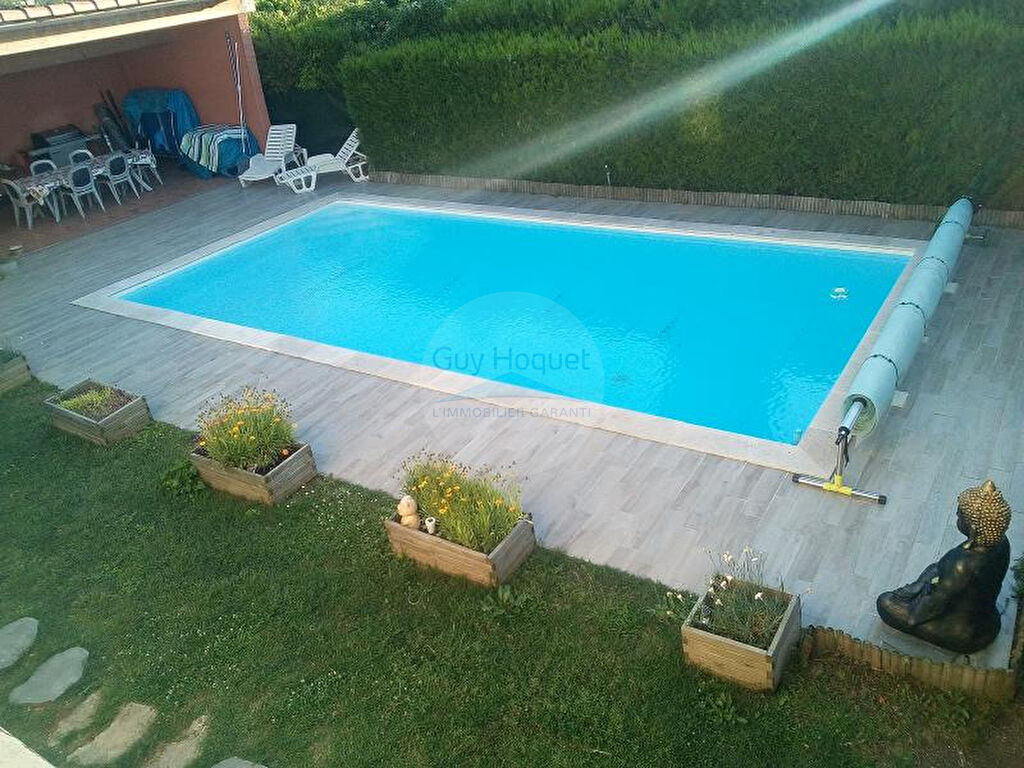 Vente : maison 5 pièces (145 m²) à MOURS SAINT EUSEBE