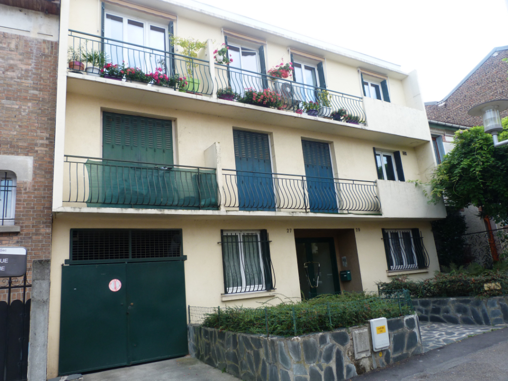 Studio avec coin nuit 27.36 m² et balcon Noisy Le Sec