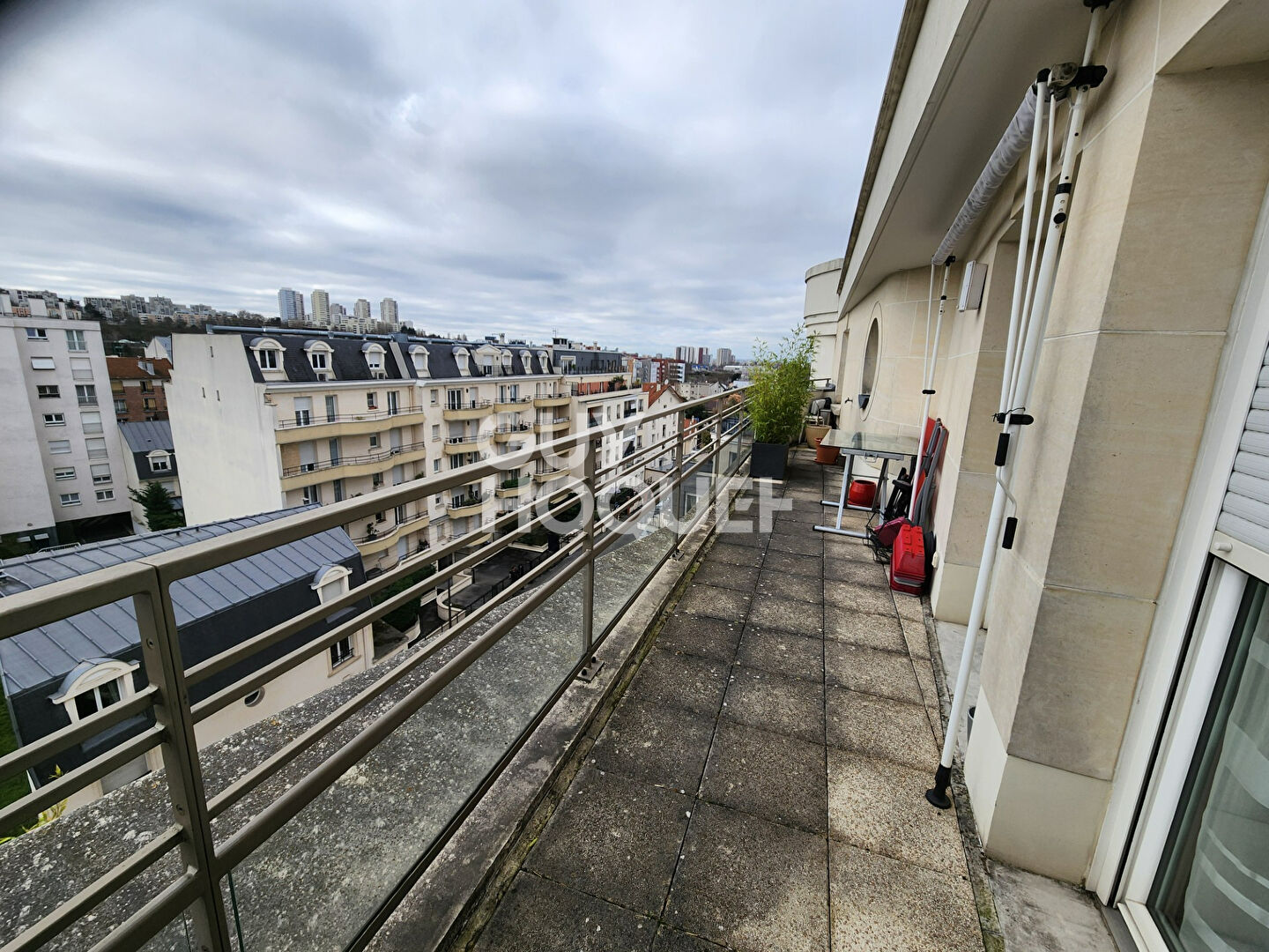 DERNIER ETAGE TERRASSE Appartement Rosny Sous Bois 2 pièces 50m2