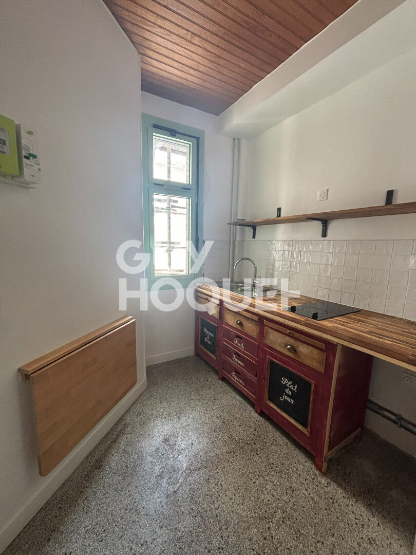 LOCATION 1 pièce(s) 18.28 m2