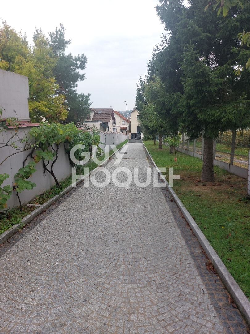 Pavillon individuel non mitoyen de 7 pièces