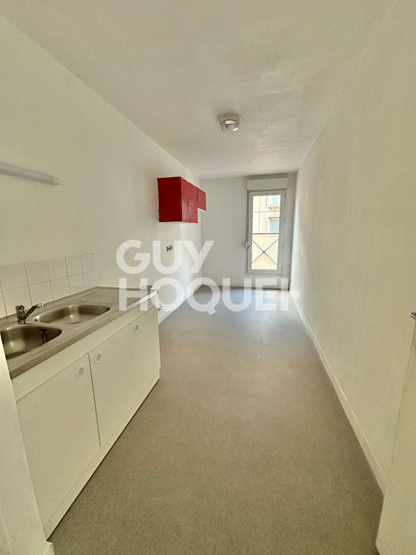 ROUEN HOTEL DE POLICE / ST SEVER