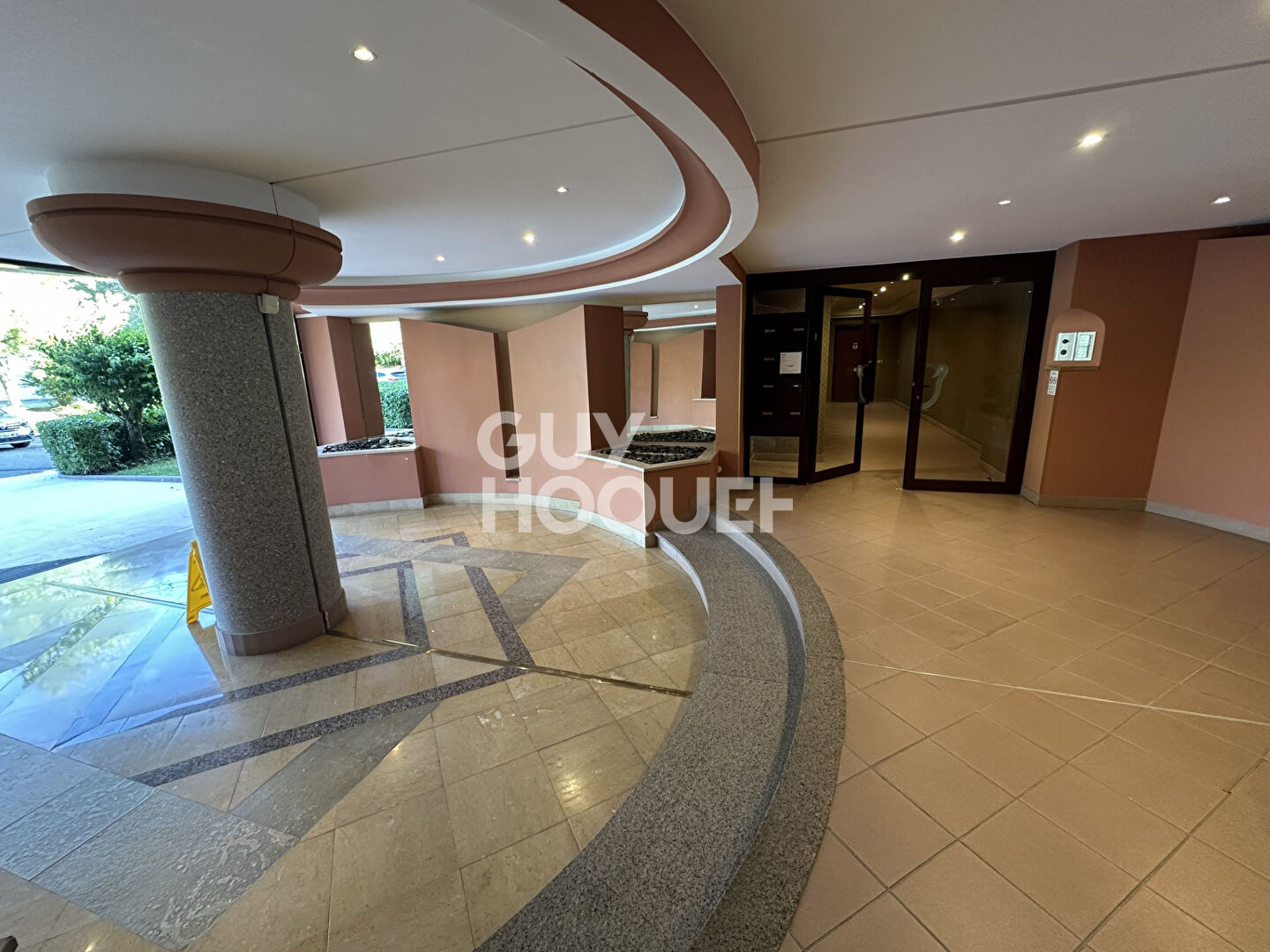 Prévessin-Moëns  T6 Rooftop