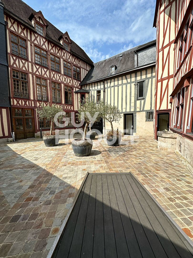 T2 ROUEN VIEUX MARCHE