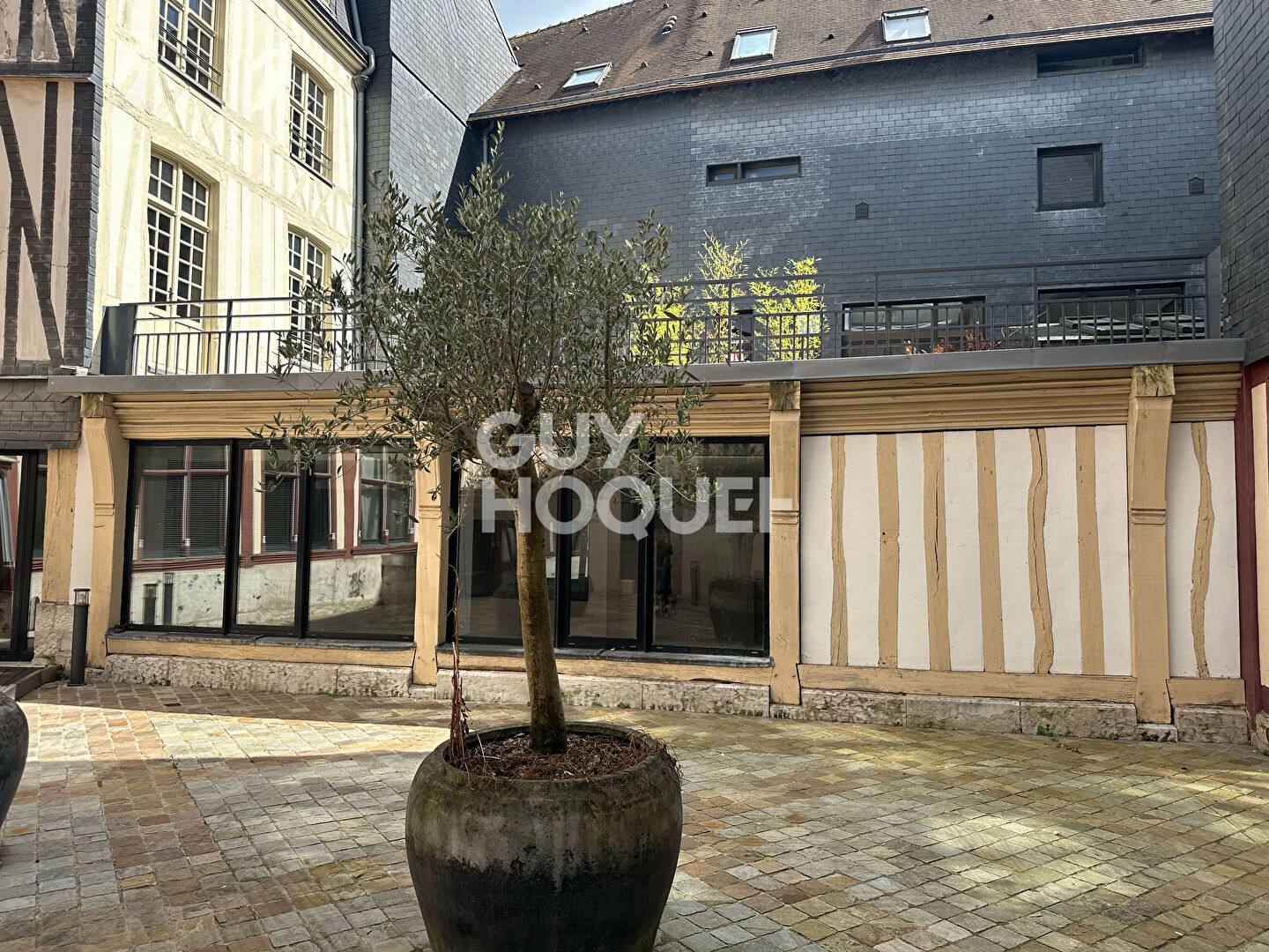 GRAND T1 ROUEN VIEUX MARCHE