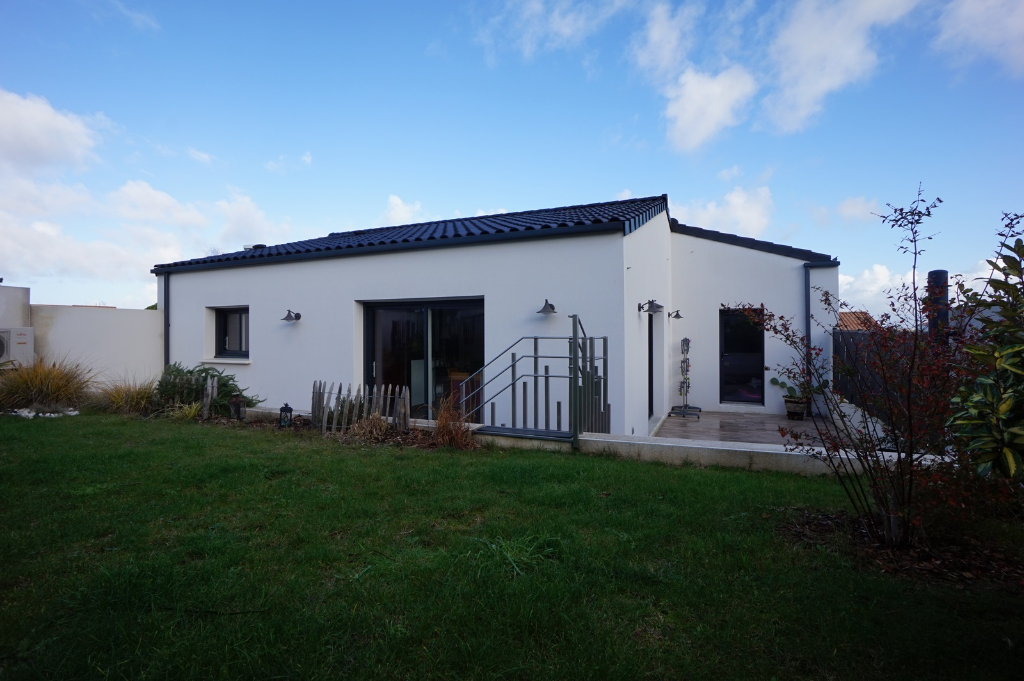 À vendre à MESCHERS SUR GIRONDE (17132), maison d'une surface habitable de 102,7 m².