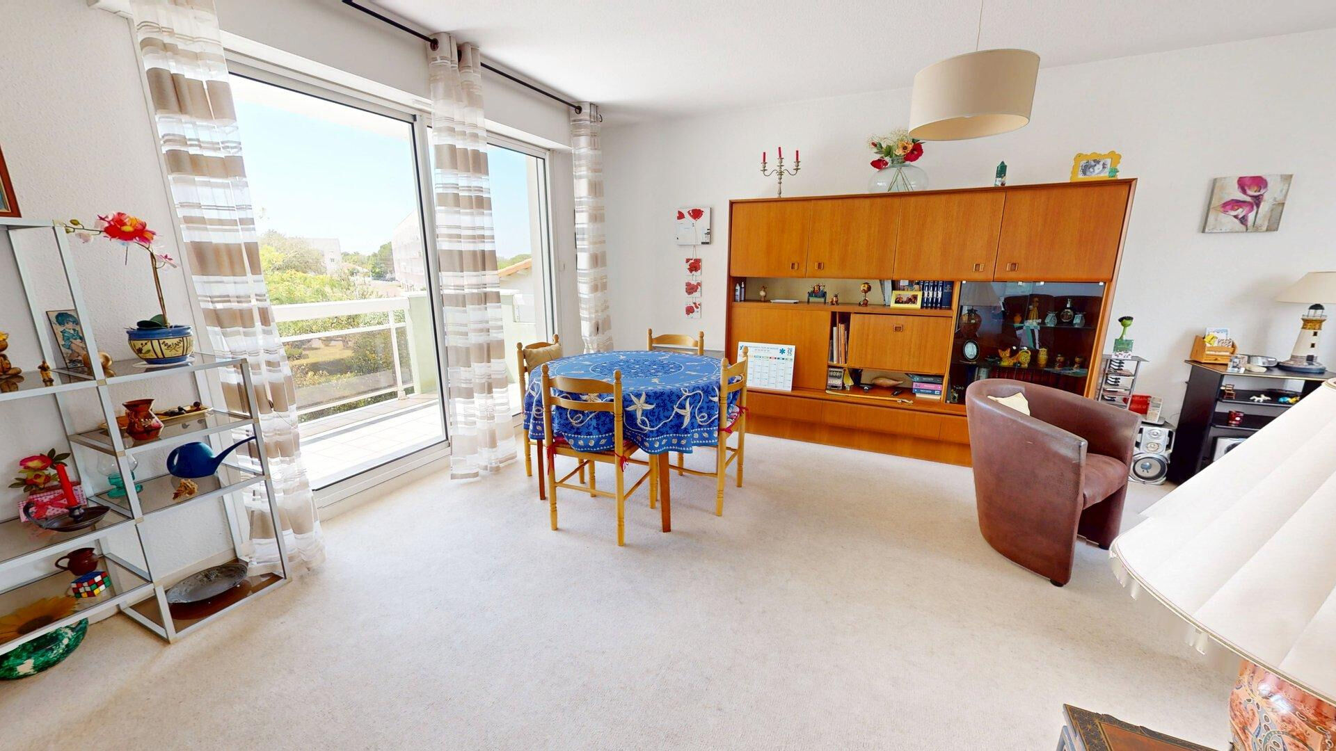 À vendre : Appartement 3 pièces à Royan