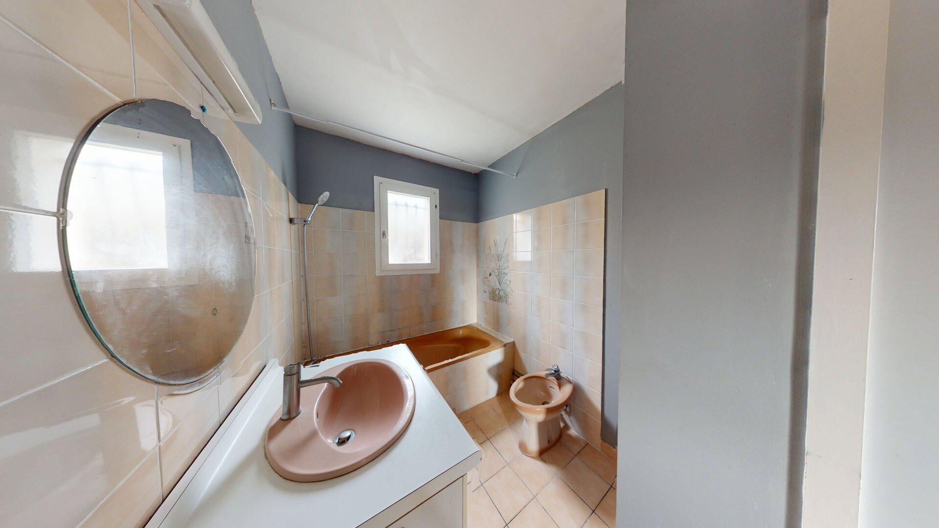 Maison à vendre à Vaux sur Mer - 4 pièces, 3 chambres