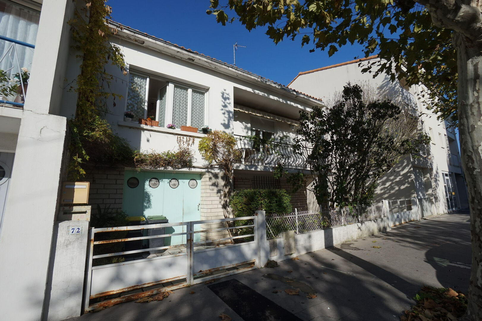 Maison à vendre à Royan - 6 pièces, 4 chambres, proche de la mer