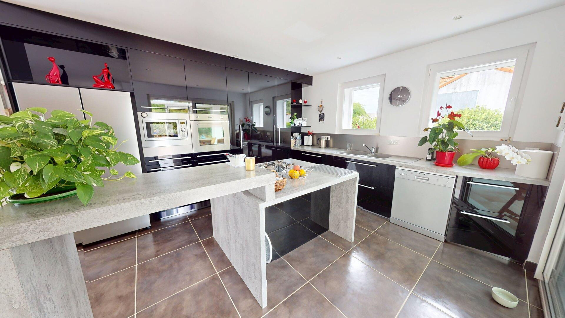 Maison 4 pièces de plain-pied à vendre à Royan