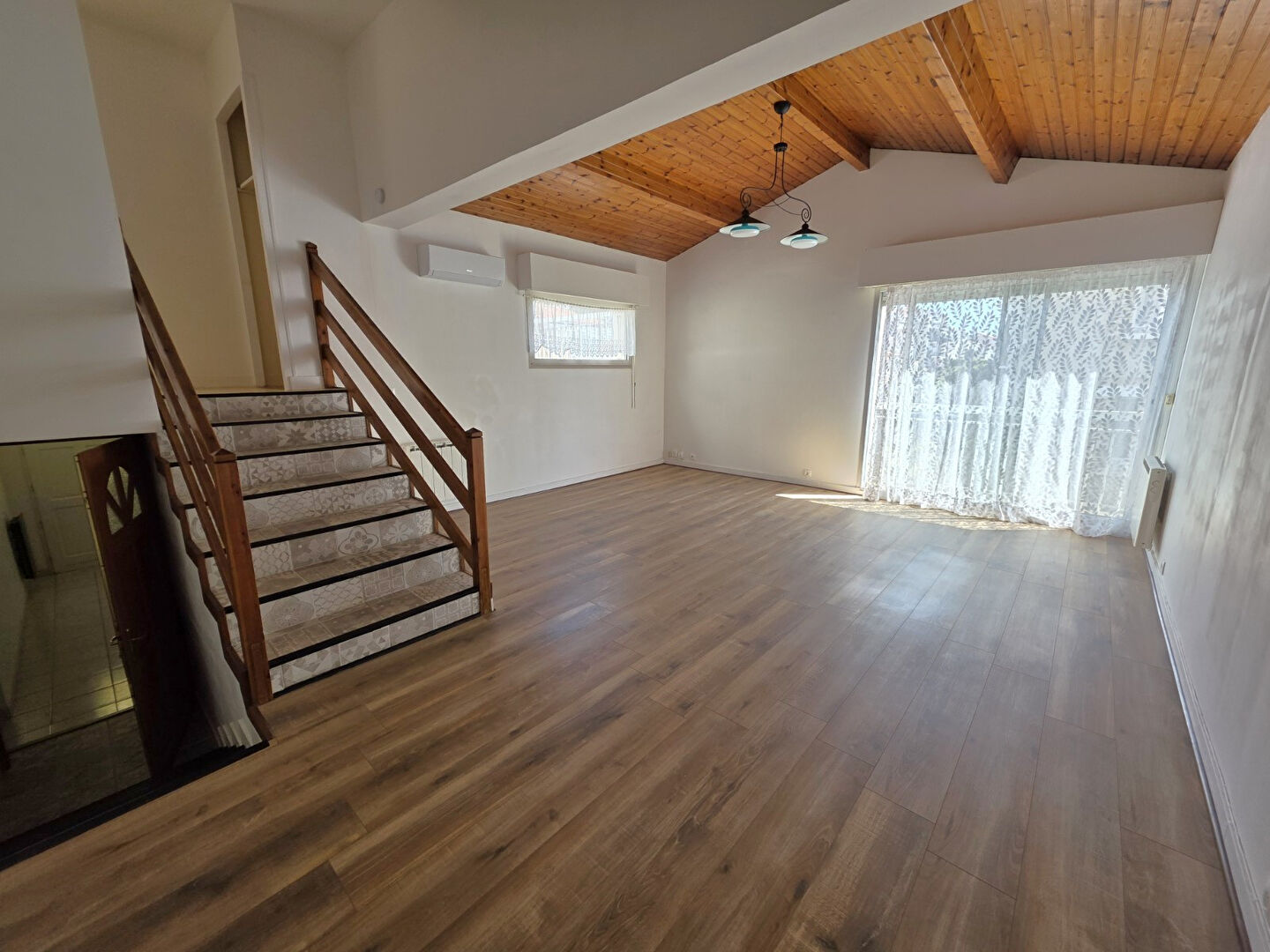 Appartement 3 pièces à vendre à Royan, proche marché et commodités
