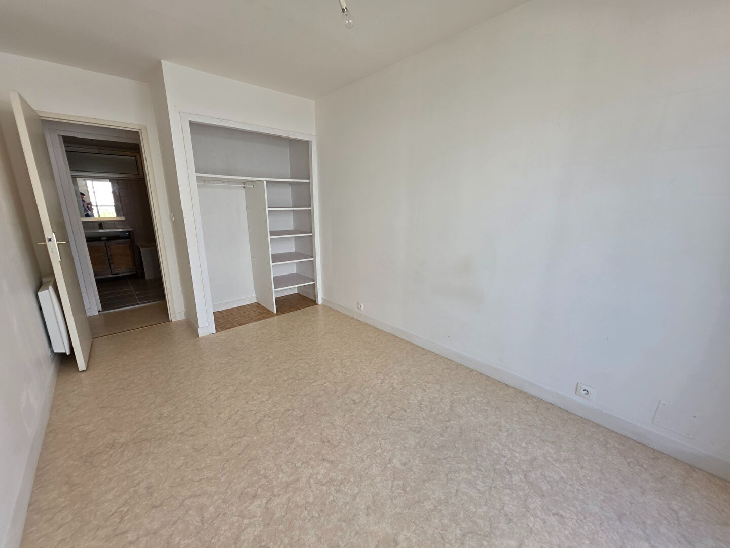 Appartement 3 pièces à vendre à Royan, proche marché et commodités