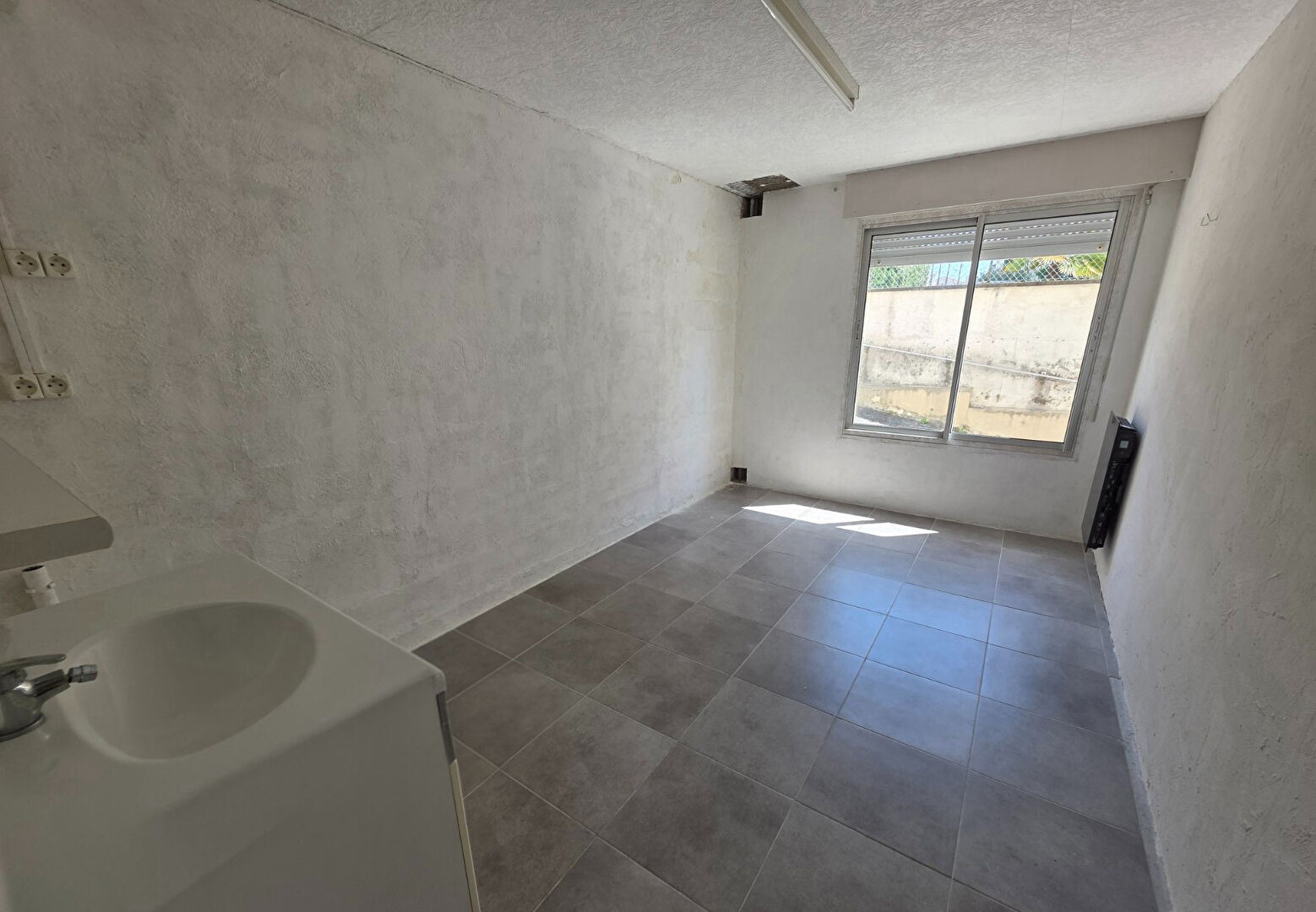 Appartement 3 pièces à vendre à Royan, proche marché et commodités