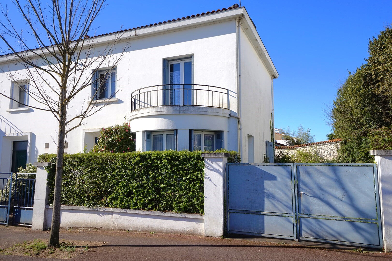 Maison à vendre à Royan - 4 pièces avec garage et jardin