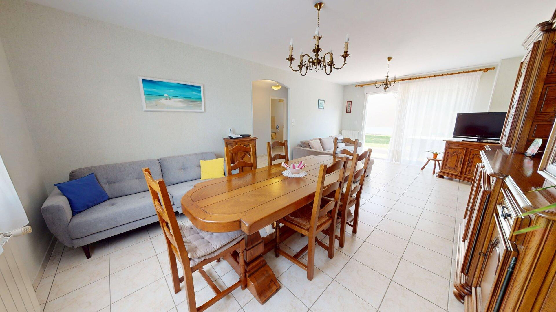 Maison à vendre à Royan - 3 pièces avec jardin et sous-sol