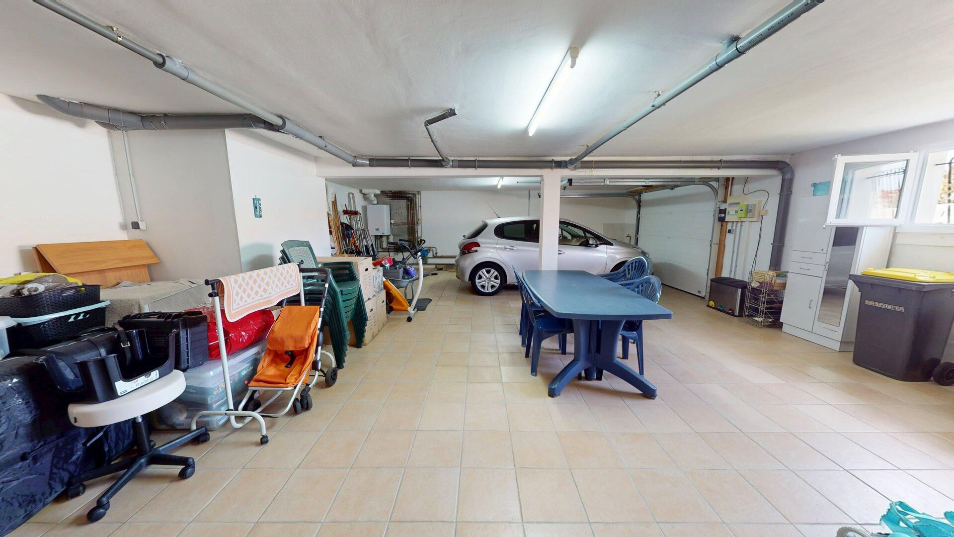 Maison à vendre à Royan - 3 pièces avec jardin et sous-sol