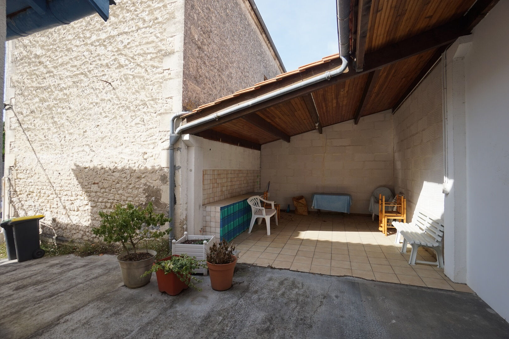 Maison à vendre à Royan - 4 pièces, 3 chambres, proche de la mer