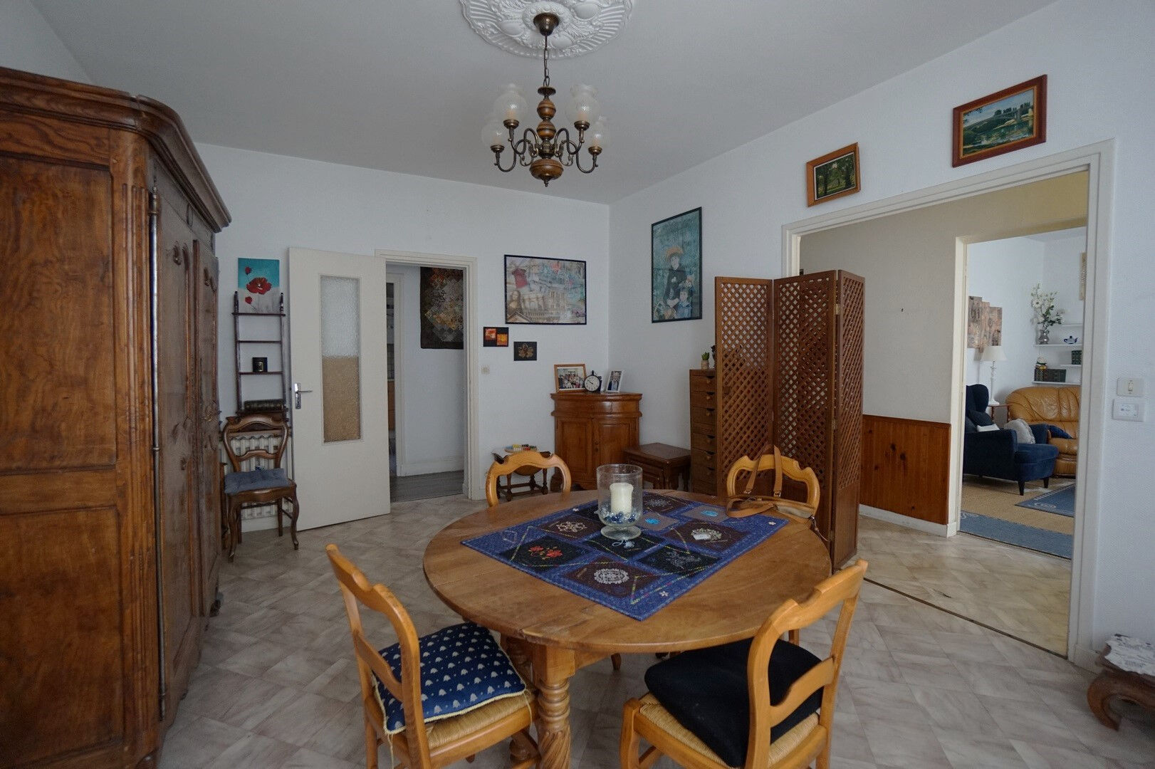 Maison à vendre à Royan - 4 pièces, 3 chambres, proche de la mer