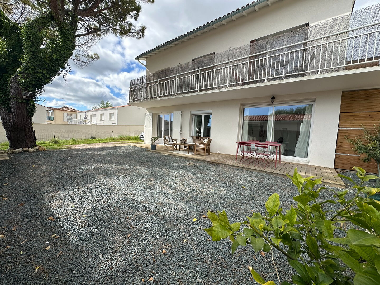 À vendre : Appartement spacieux de 4 pièces à Royan