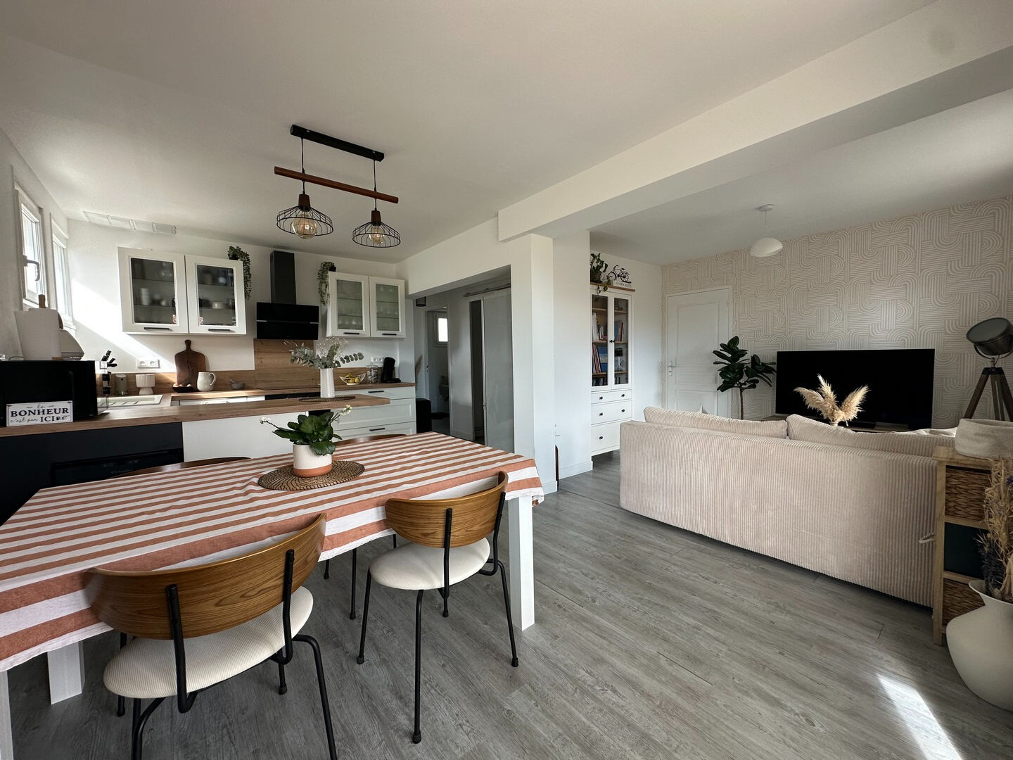 À vendre : Appartement spacieux de 4 pièces à Royan