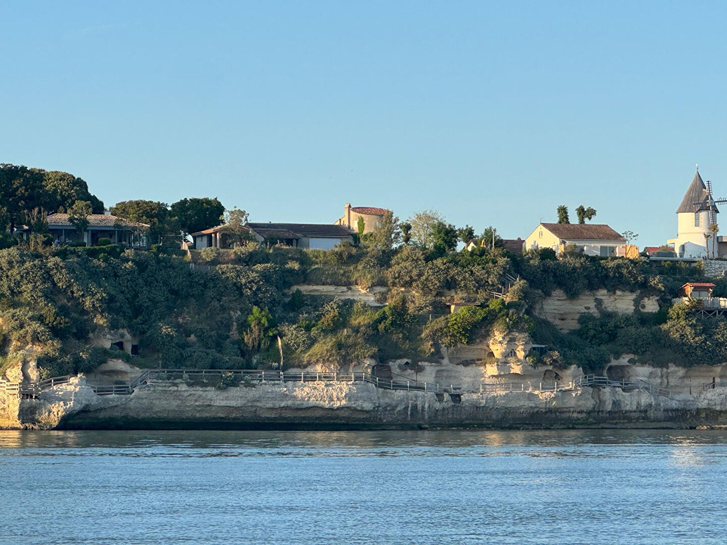 Maison exceptionnelle à vendre à Meschers sur Gironde !
