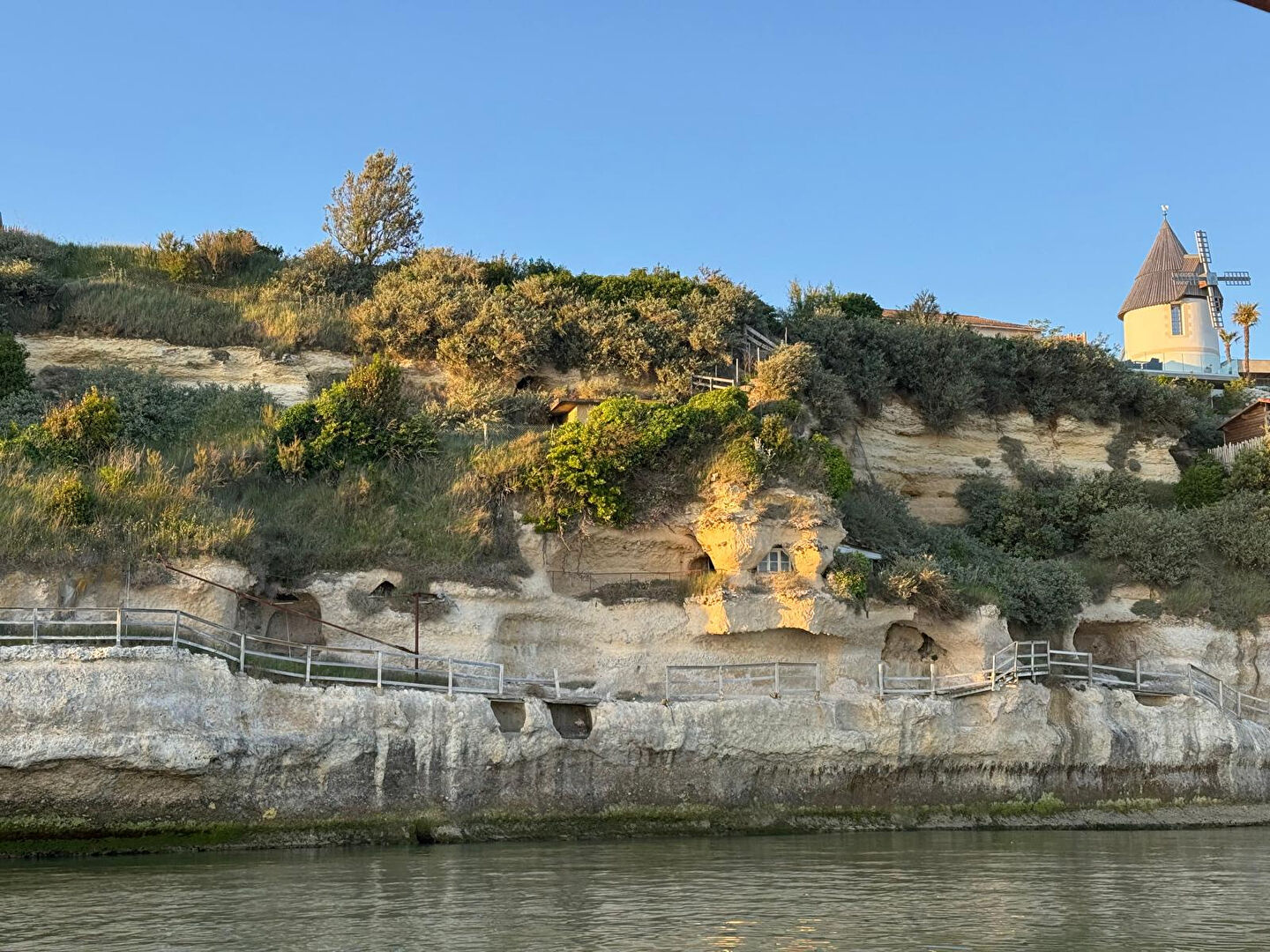 Maison exceptionnelle à vendre à Meschers sur Gironde !