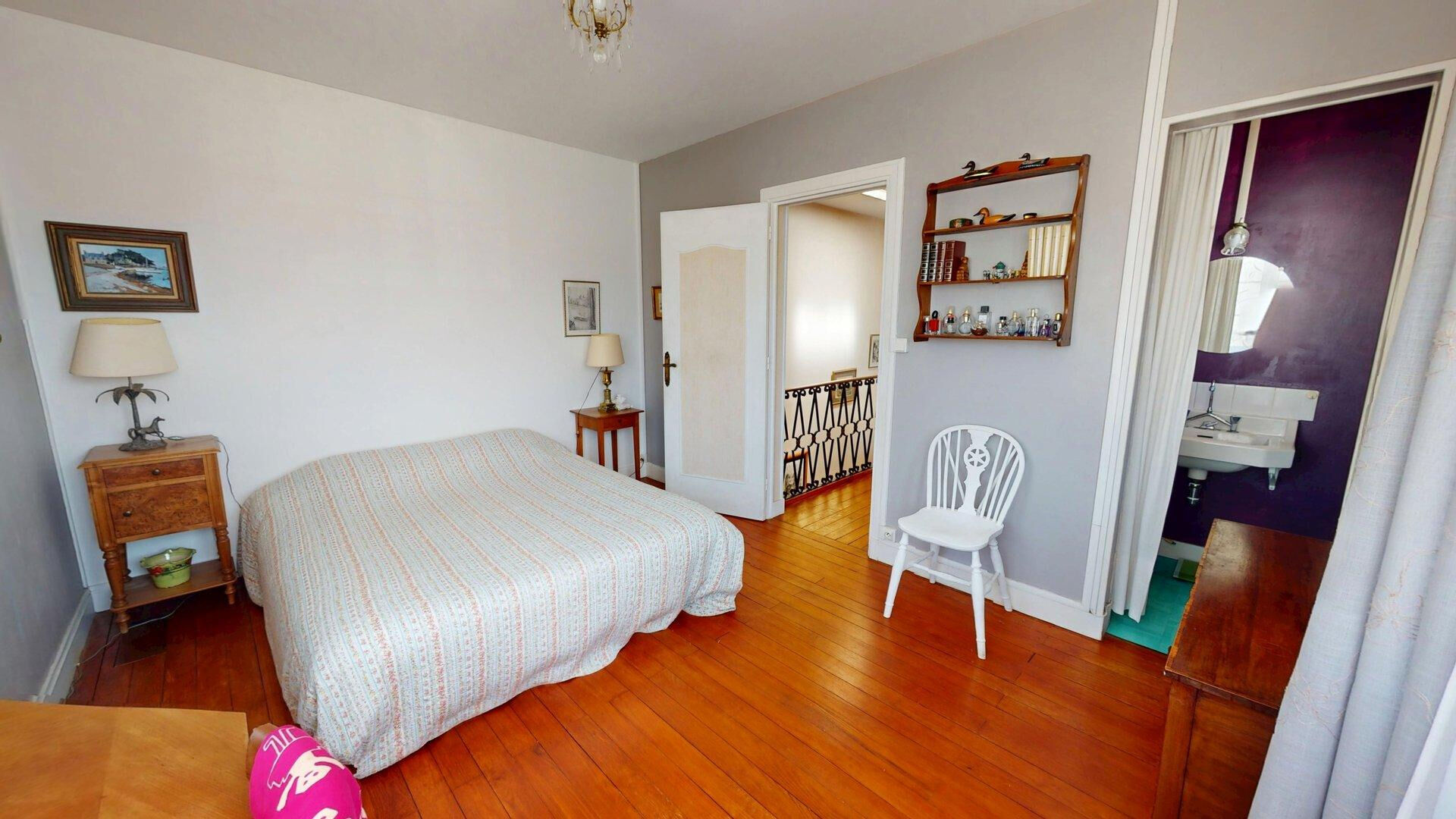 Maison 4 pièces à vendre à Royan, secteur Marché Central