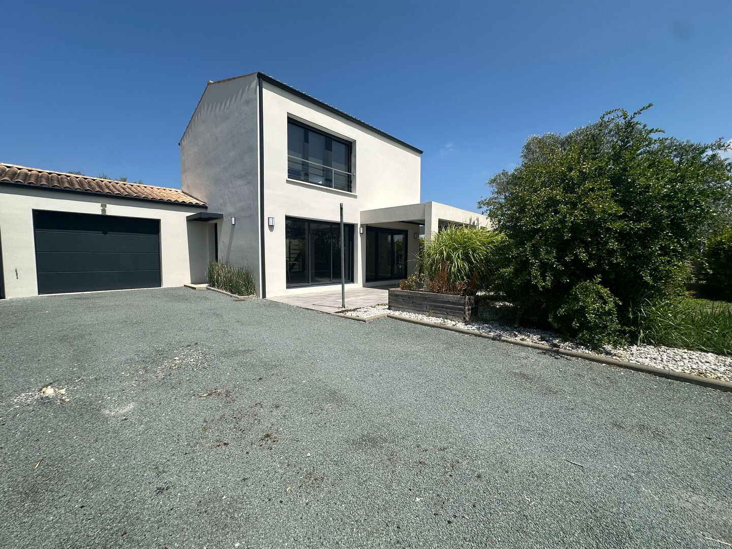Maison à vendre à Breuillet - Référence 6025