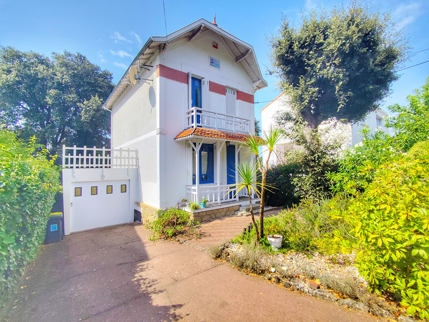 Maison à vendre à Royan - 4 pièces avec jardin