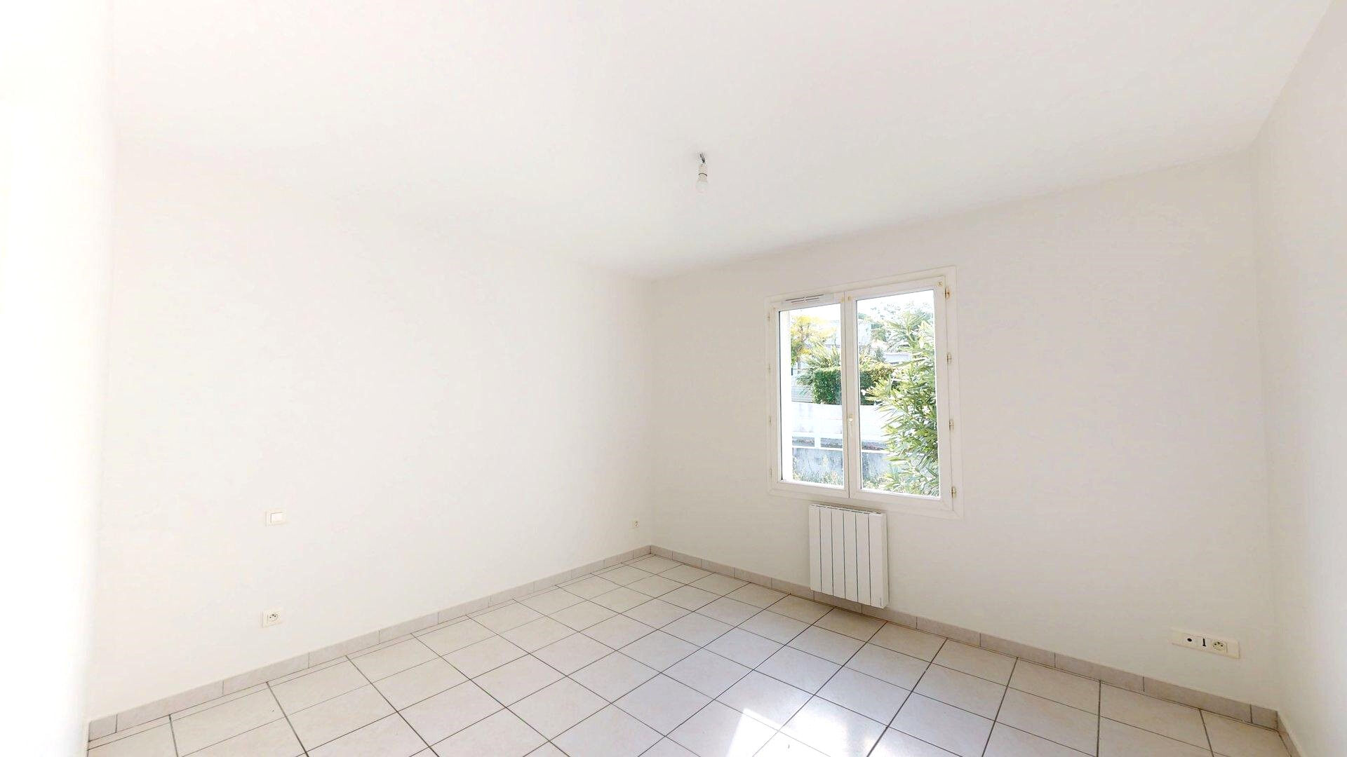 Maison à vendre à Royan - 4 pièces, 3 chambres