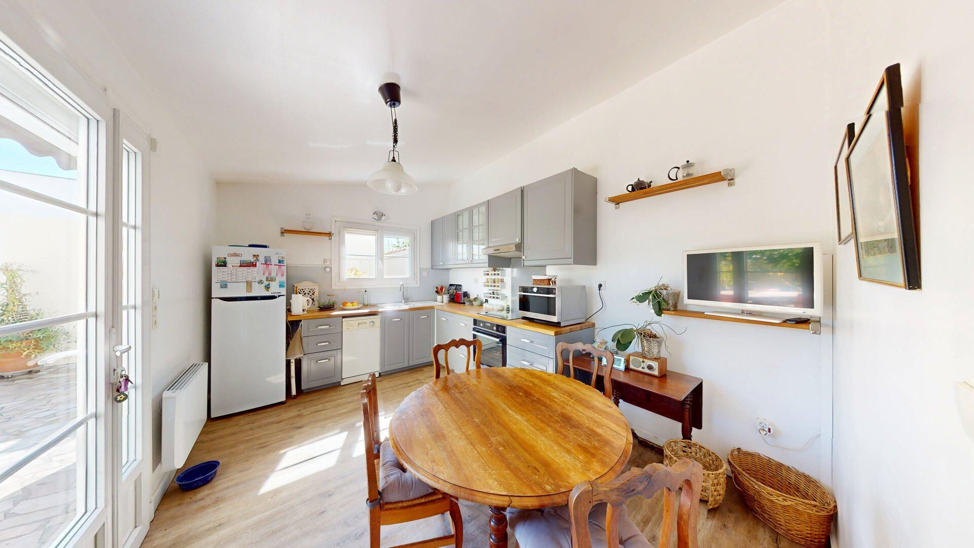 Maison avec deux logements à vendre à Royan