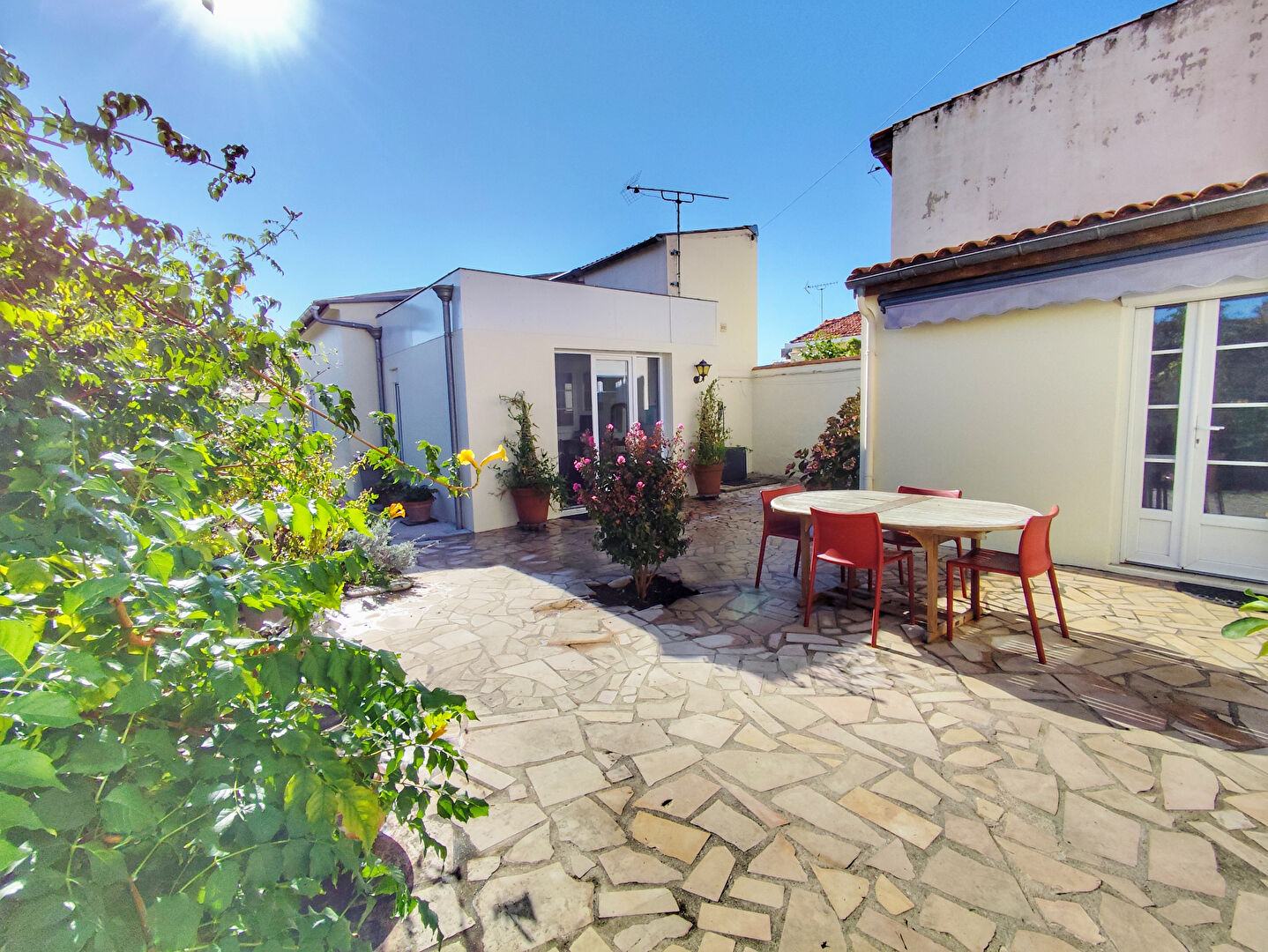 Maison avec deux logements à vendre à Royan