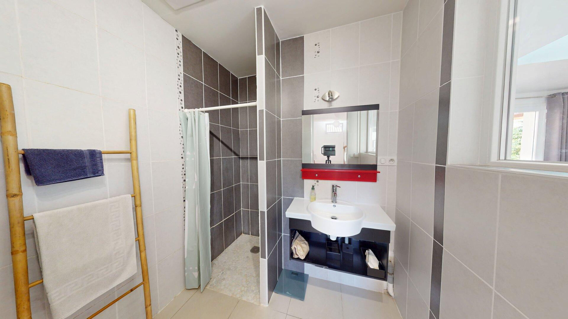 Maison avec deux logements à vendre à Royan