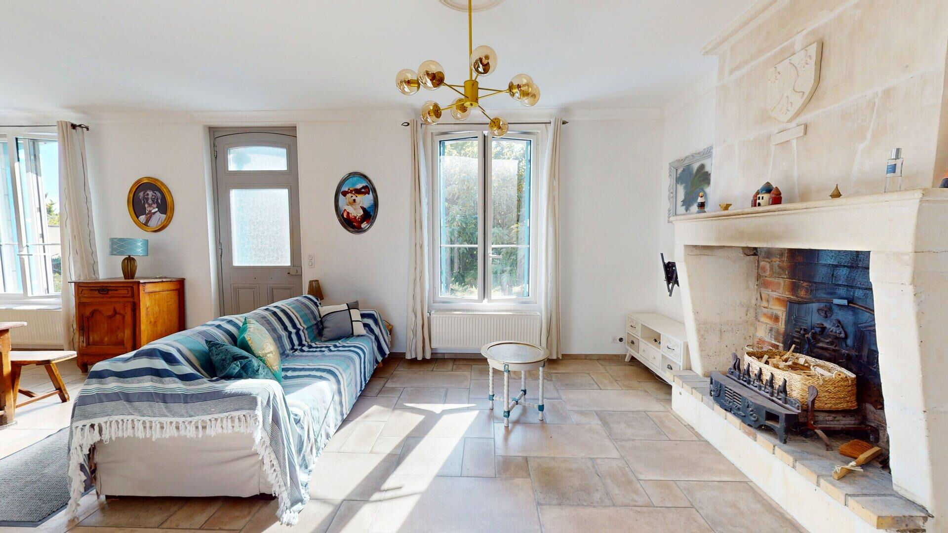 Maison à vendre à Meschers sur Gironde - 5 chambres, proche de la mer