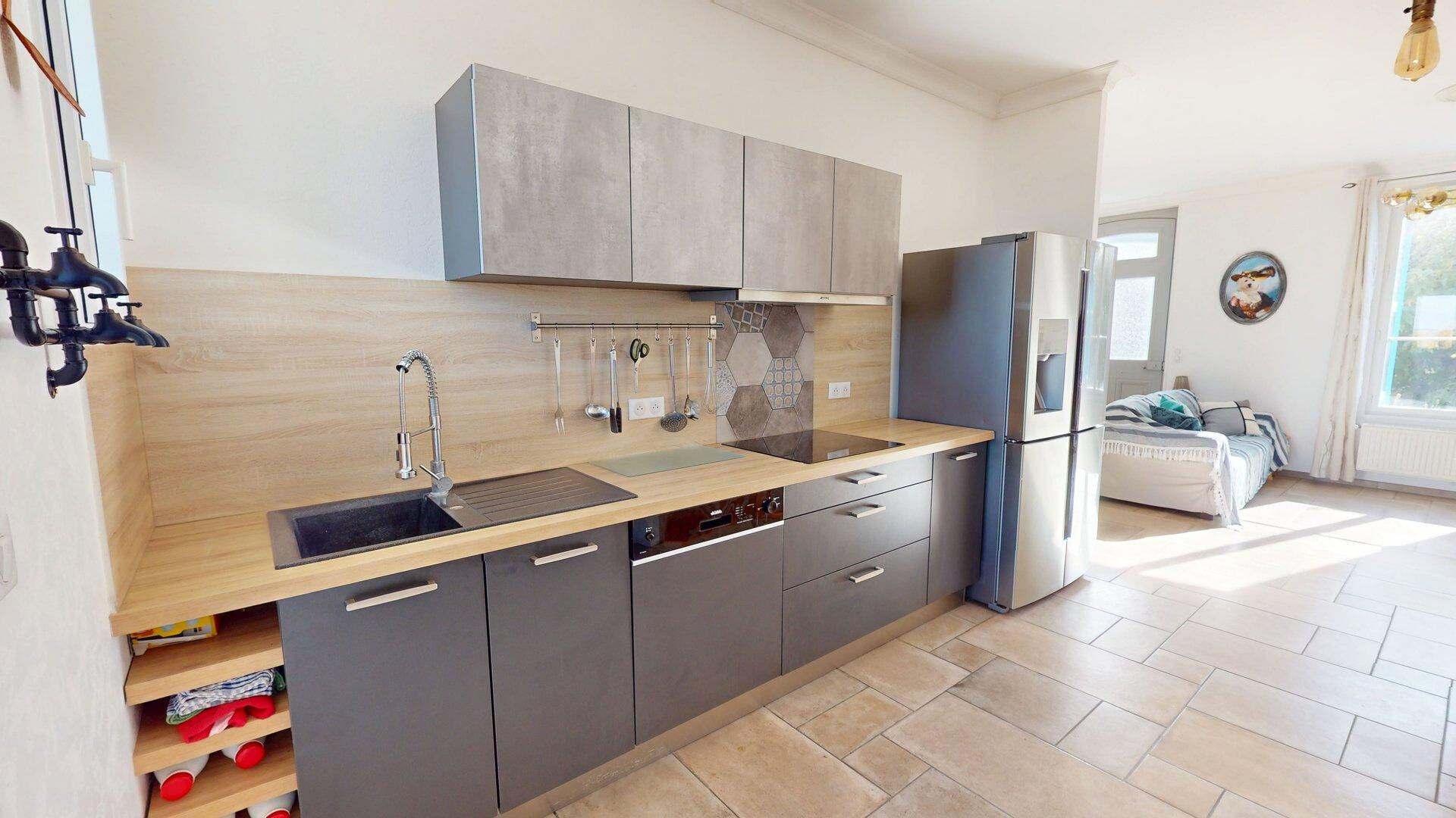 Maison à vendre à Meschers sur Gironde - 5 chambres, proche de la mer