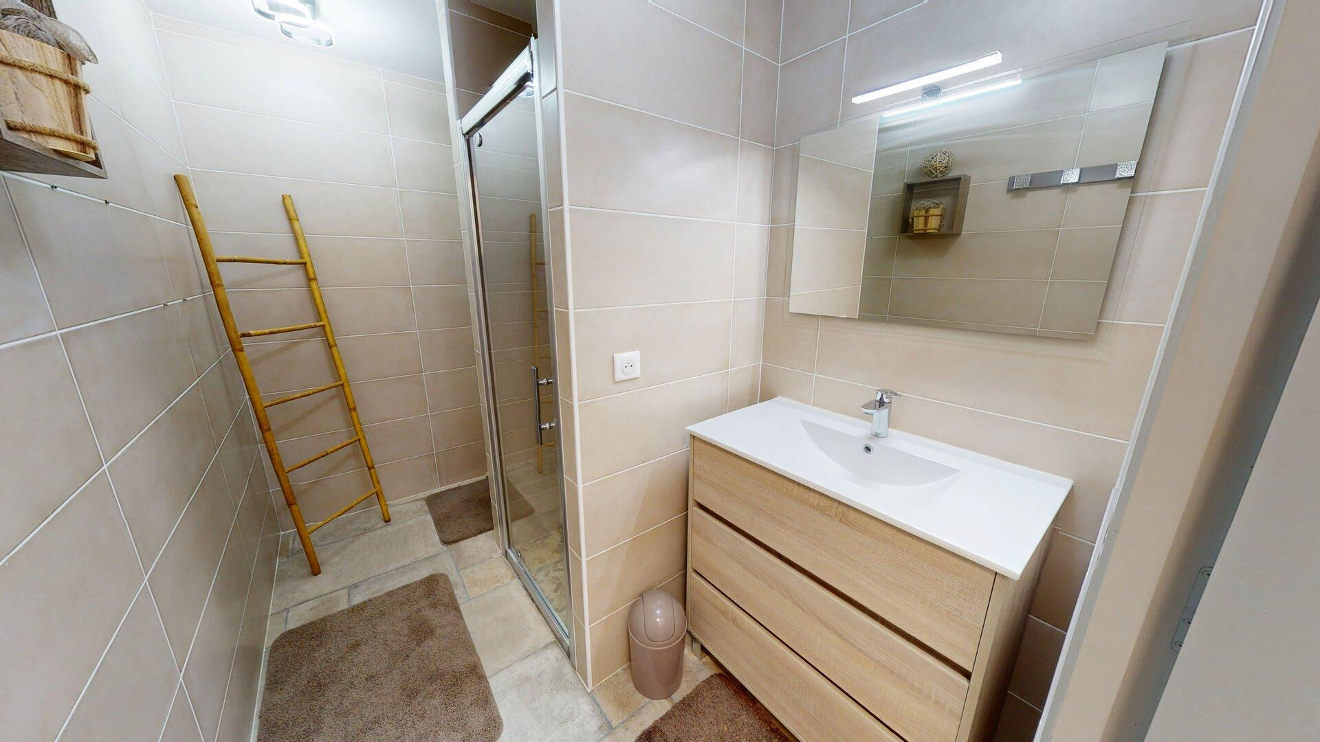 Maison à vendre à Meschers sur Gironde - 5 chambres, proche de la mer