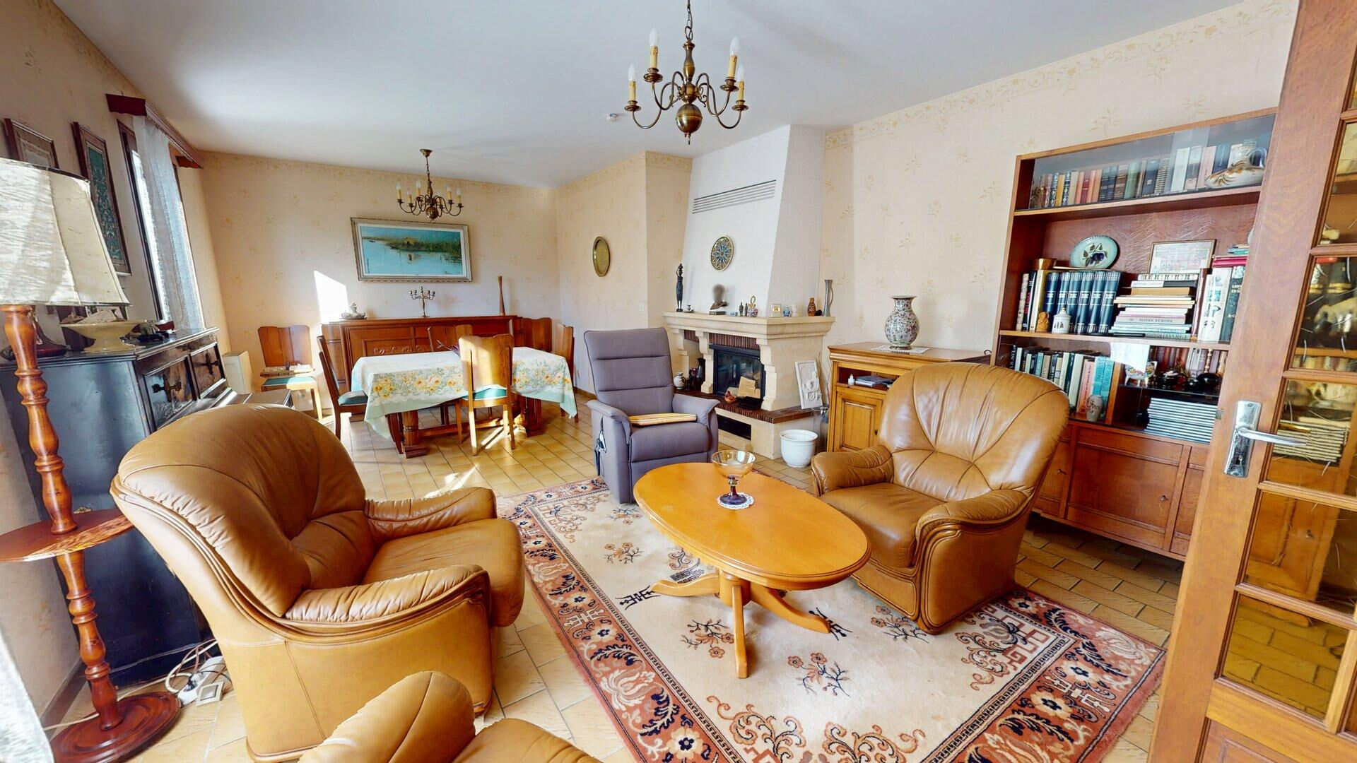 Maison à vendre à Royan - 4 pièces avec jardin