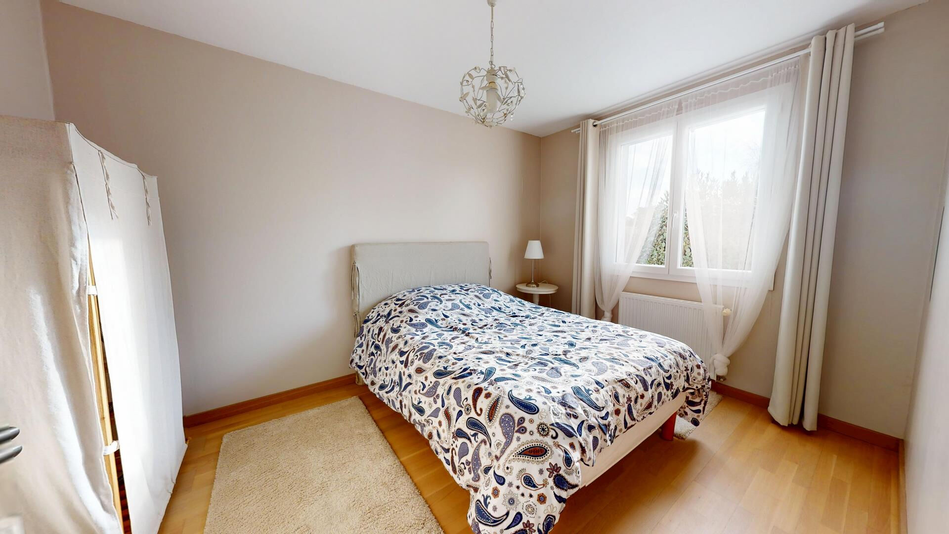 Maison à vendre à Royan - 4 pièces, 3 chambres, garage double