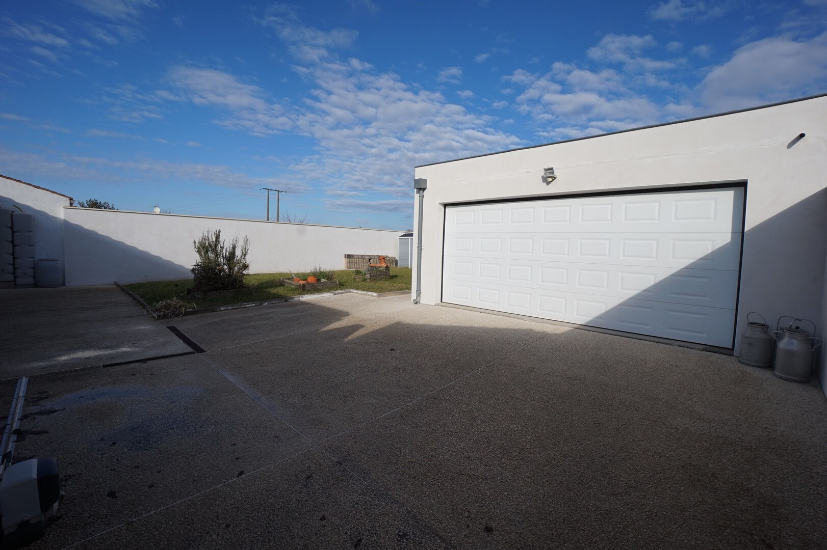 Maison à vendre à Royan - 4 pièces, 3 chambres, garage double