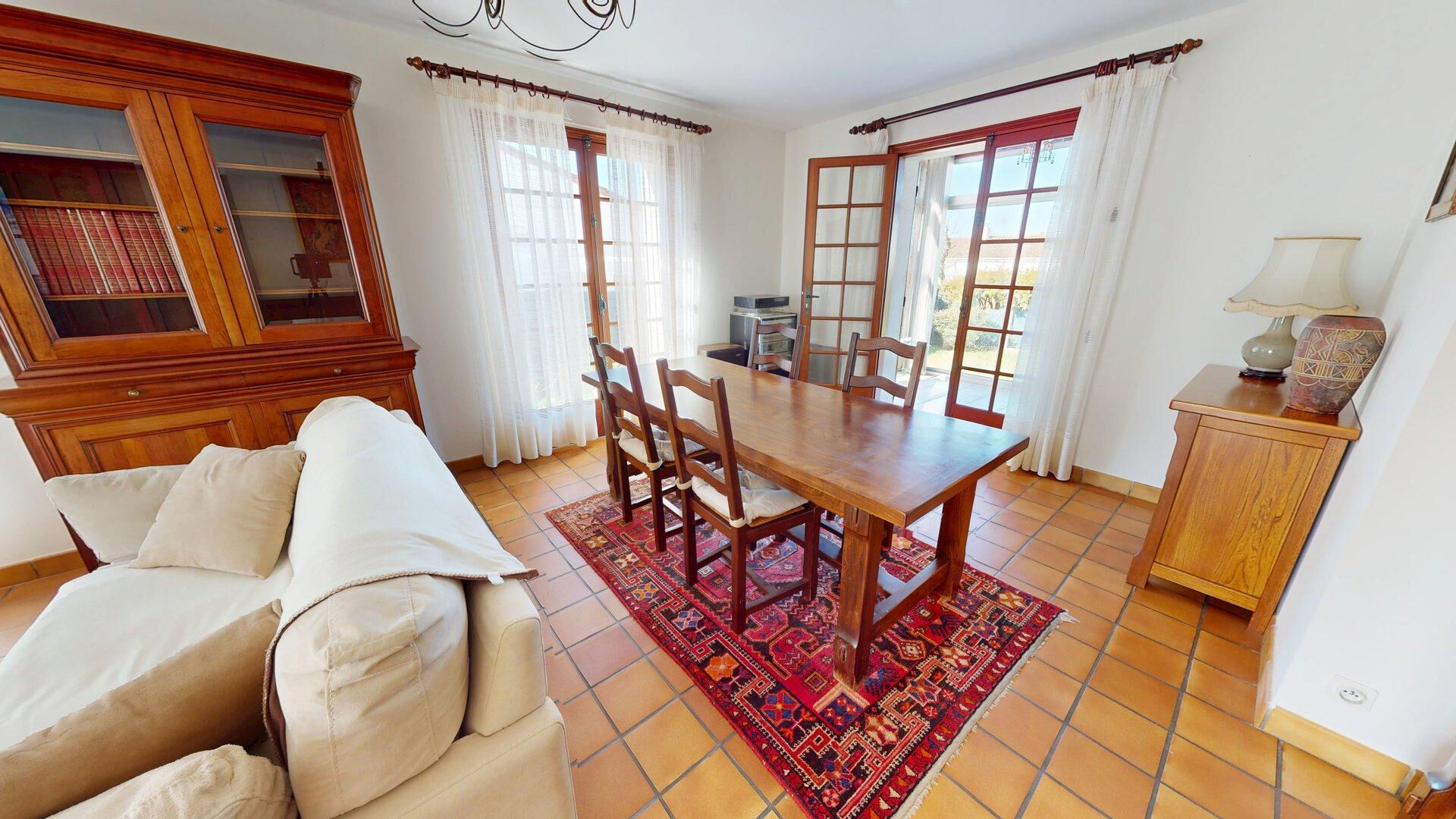 Maison 4 pièces à vendre à Royan, secteur Métairie, proche commodités