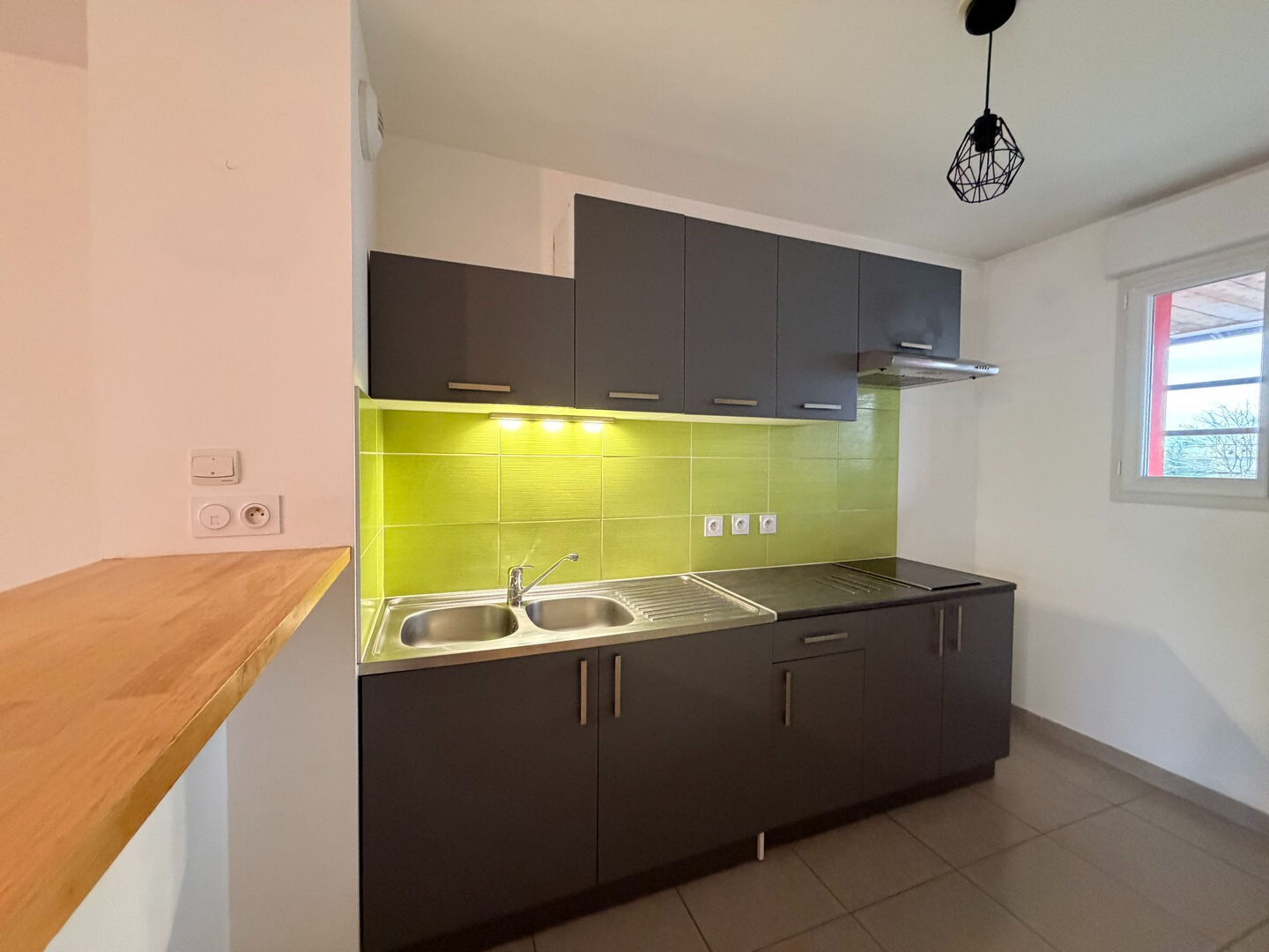 LOCATION APPARTEMENT ROYAN - PROCHE CENTRE ET GARE